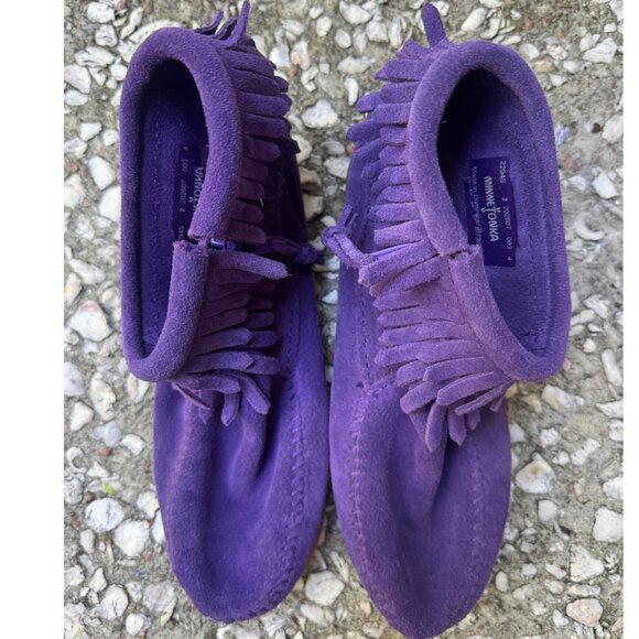 Minnetonka Kids Fringe Moccasin Boots Purple Suede Size 4 - Picture 9 of 9
